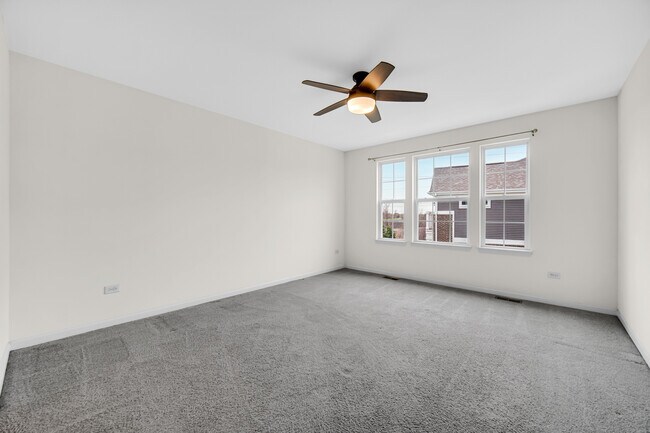 Building Photo - 4456 Monroe Ct