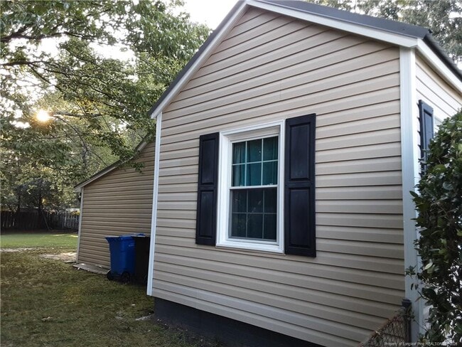 Building Photo - 207 Willborough Ave