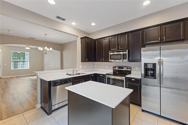 Building Photo - 506 Rainbow Springs Loop