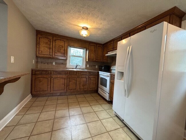 Building Photo - Charming 2-bedroom one bath cottage
