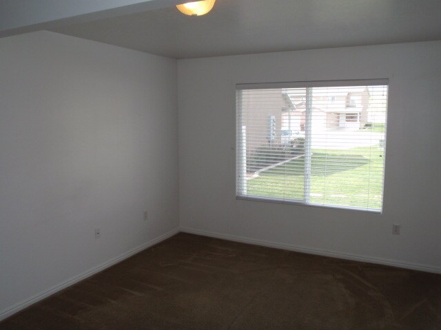 Building Photo - 149 Savannah Ln
