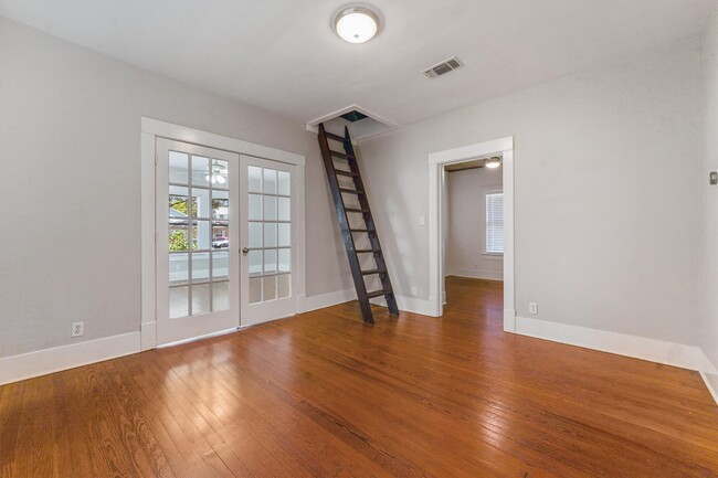 Building Photo - 1509 Ashland St