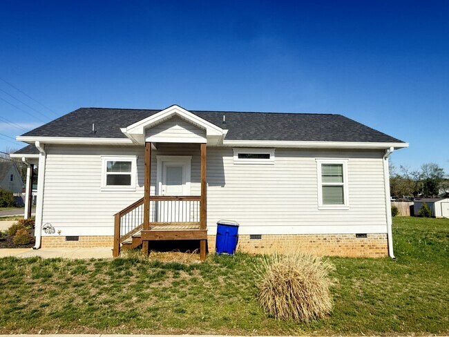 Building Photo - 1112 Phillips St SW