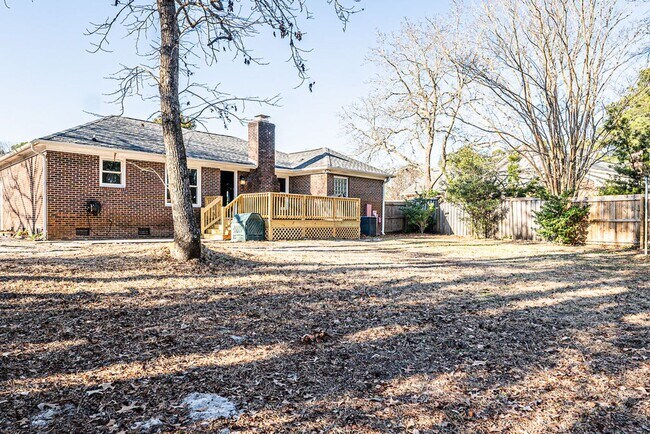 Building Photo - Spacious 3BR on Oversized Fenced Lot | GREAT PRICE!