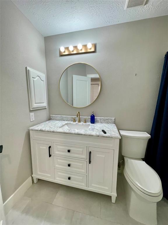 Building Photo - 709 Regency Ct