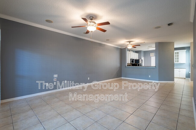 Building Photo - 9777 Summer Grove Way W