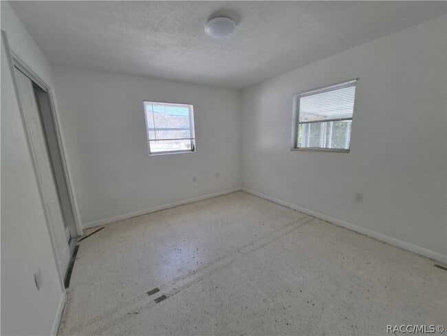 Building Photo - 41 S Lincoln Ave