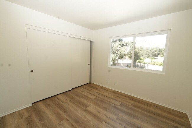 Building Photo - 103 Crystal Springs Rd