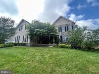 Building Photo - 3940 Powell Rd