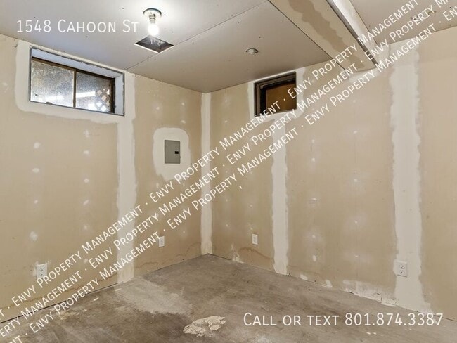 Building Photo - 1548 Cahoon St