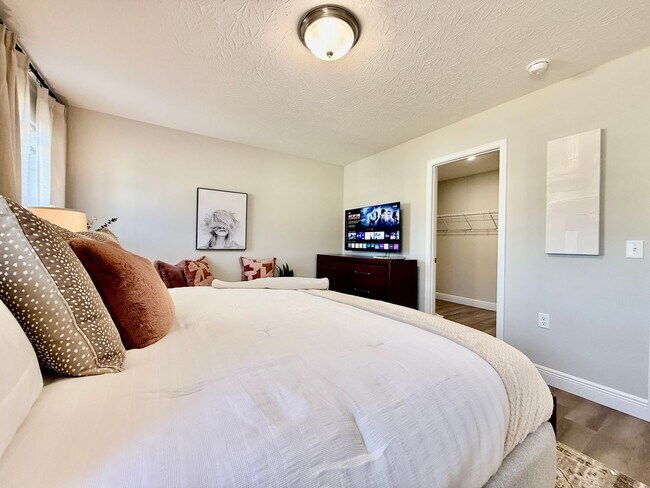 Building Photo - 224 Taylor Dr