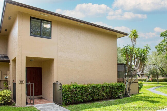 Building Photo - 3810 NW 23rd Ct