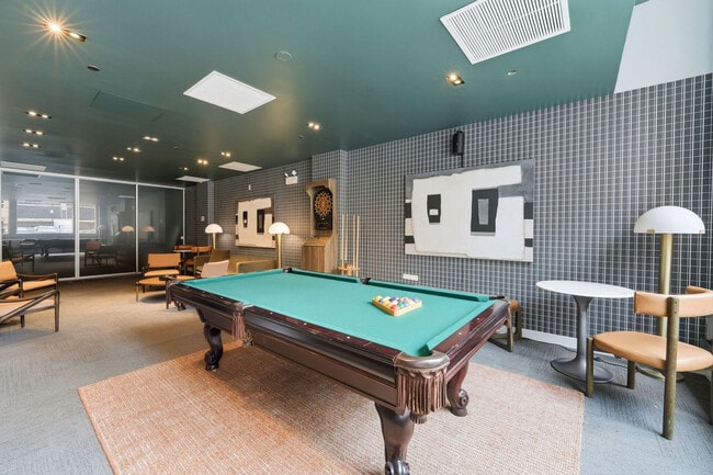 Building Photo - 417 S Dearborn St