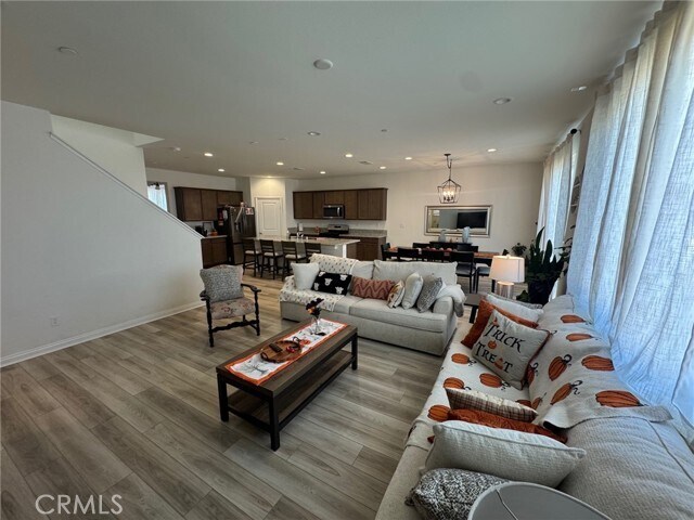 Building Photo - 4515 Bandon Ave