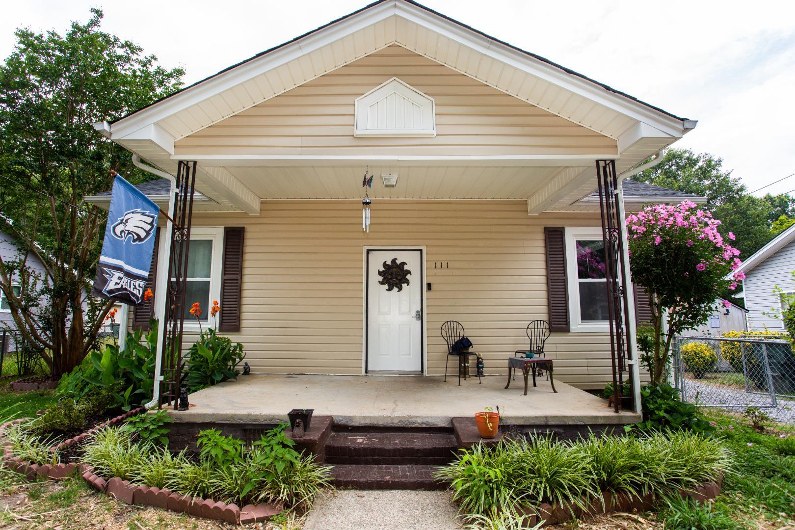 Building Photo - 111 Summit St