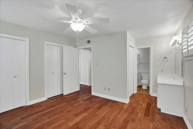 Building Photo - 3611 Las Colinas Dr