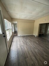 Building Photo - 1105 Red River St