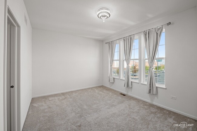 Building Photo - 2906 Reflection Dr