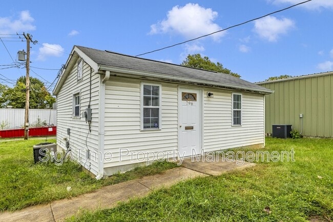 Building Photo - 796 Frederick St