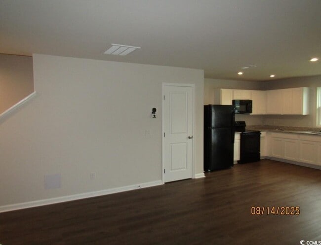 Building Photo - 3006 Northwest Dr