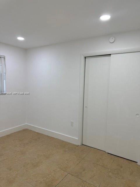 Building Photo - 4450 SW 67th Ave