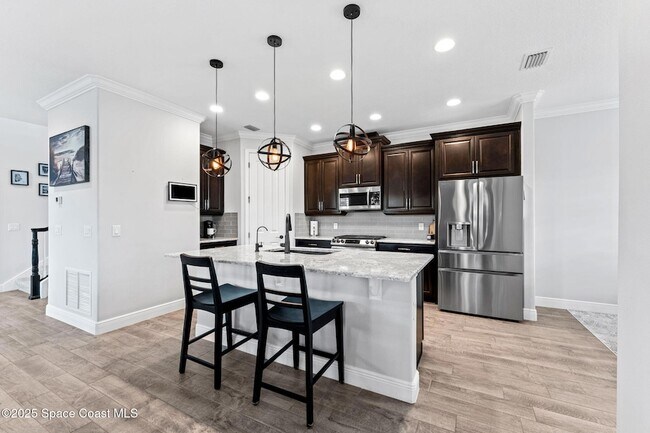 Building Photo - 8215 Millbrook Ave