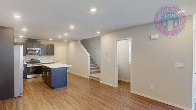 Building Photo - New Construction, Spring Creek / Stylish T...