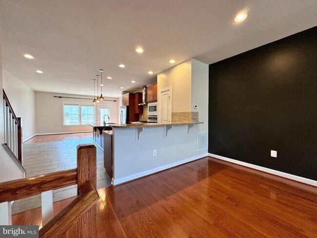 Building Photo - 20649 Duxbury Terrace