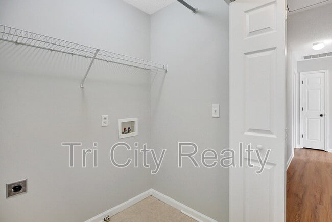 Building Photo - 75 Rock Mill Ct