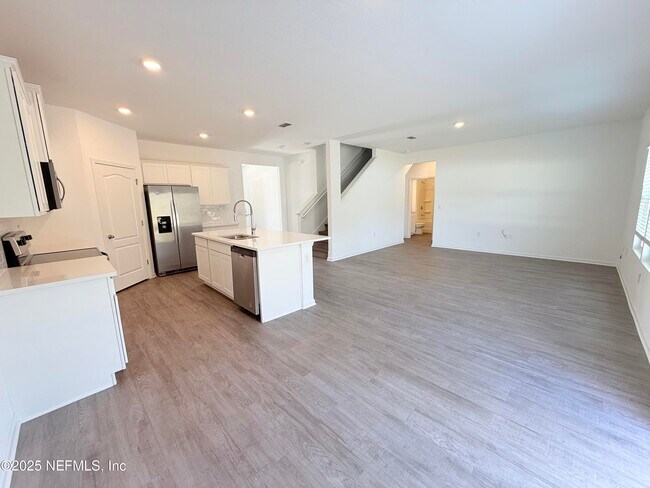 Building Photo - 2308 Shady Breeze Ln