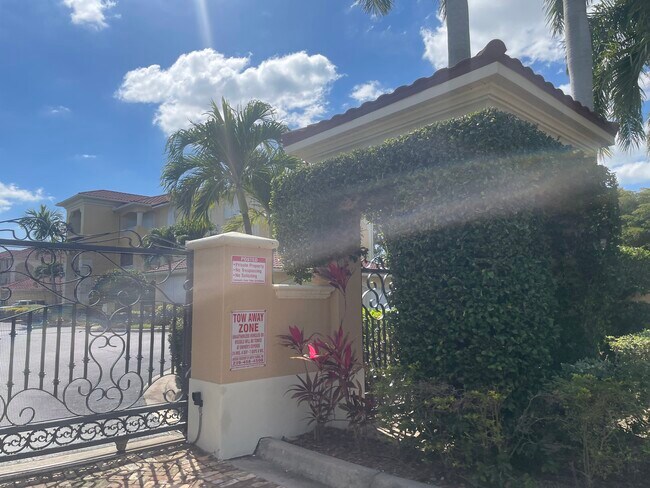 Building Photo - 1504 SW 50th St