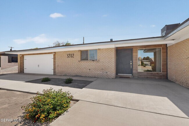 Building Photo - 3202 Killkenny St