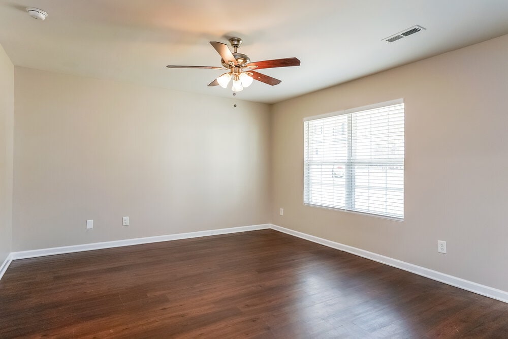 Building Photo - 1433 Tamarino Dr