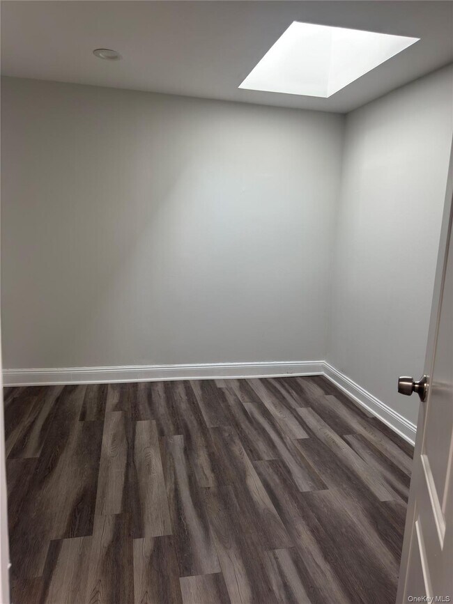 Building Photo - 219-07 Jamaica Ave