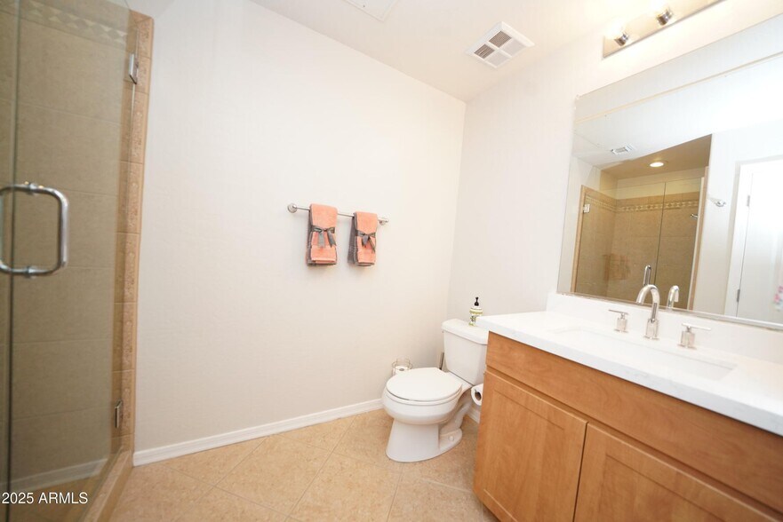 Guest Bathroom - 16 W Encanto Blvd