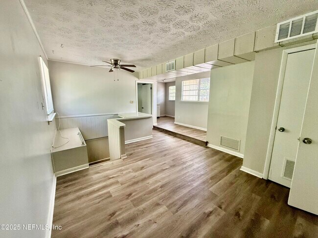 Building Photo - 1311 Pullen Rd