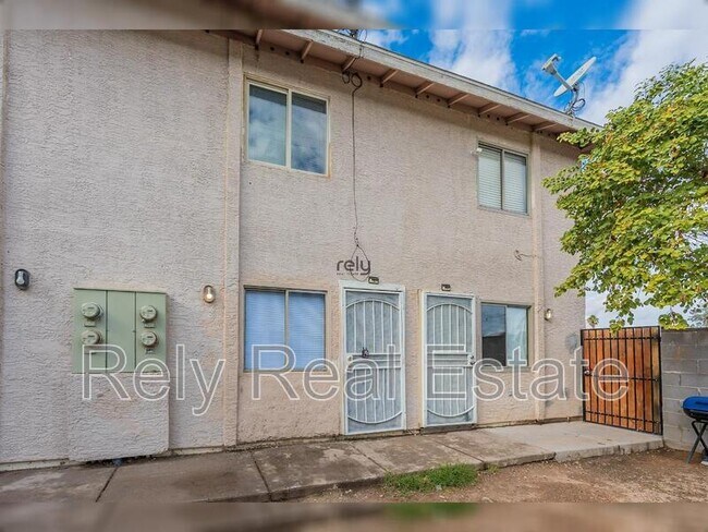 Building Photo - 12740 W Amy Dr