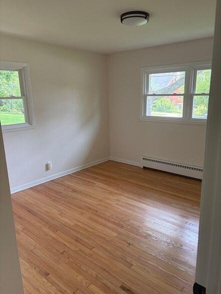 Building Photo - 1502 Steensland Dr