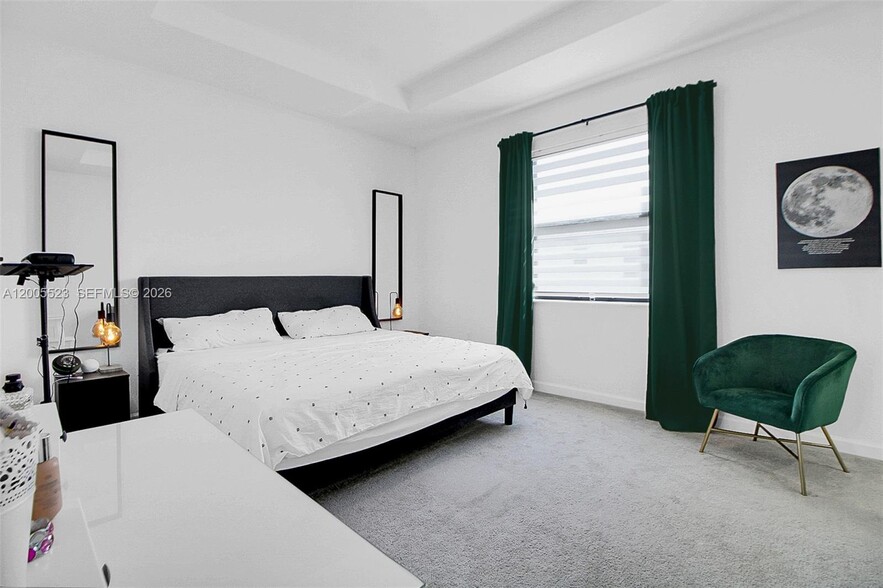 Building Photo - 12866 SW 232nd Ln