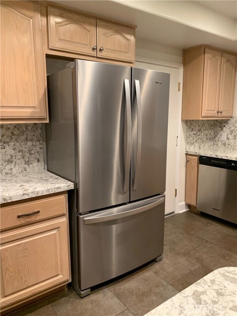 Building Photo - 292 Alpine St