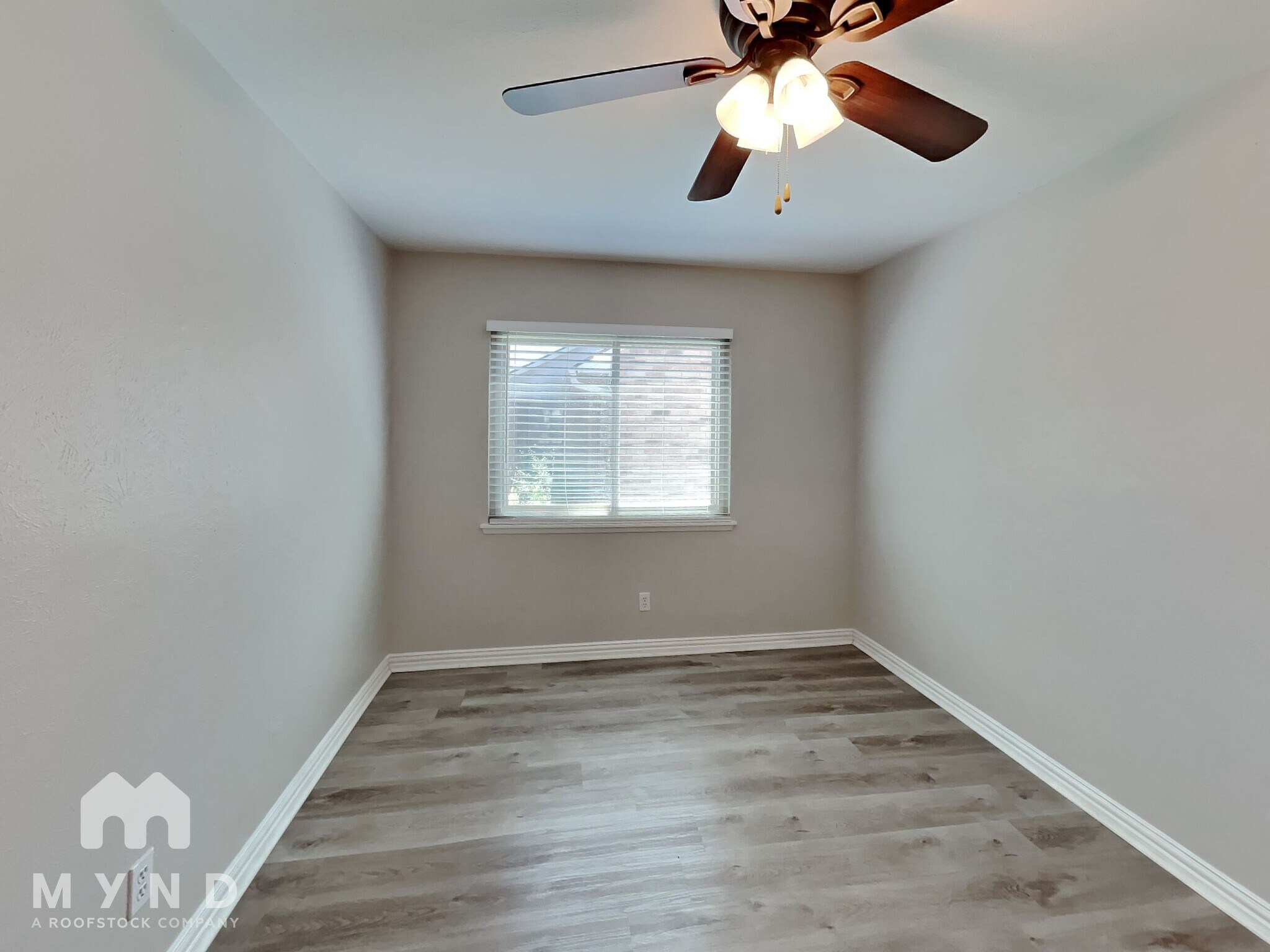 Building Photo - 521 Magnolia Dr