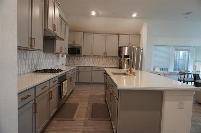 Building Photo - 2046 Hollow Creek Trail