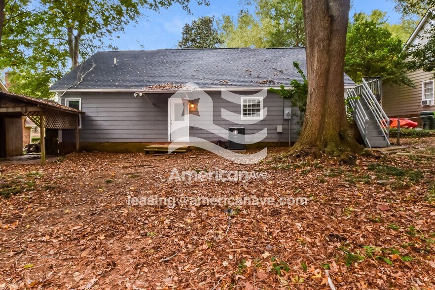 Building Photo - 241 Holmsbury Rd