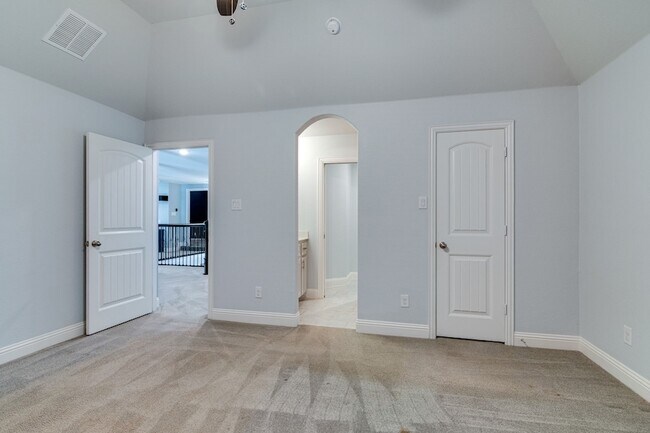 Building Photo - 4152 Las Colina Dr