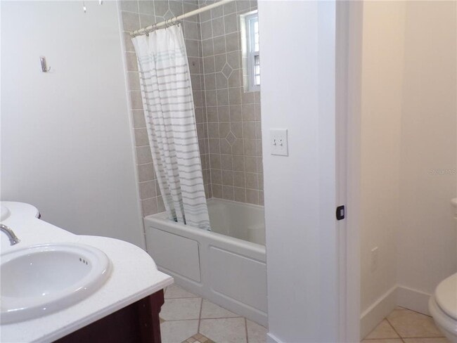 Building Photo - 179 Maria Ct