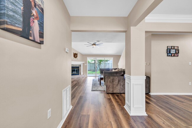 Building Photo - 4559 Castlewood Ln