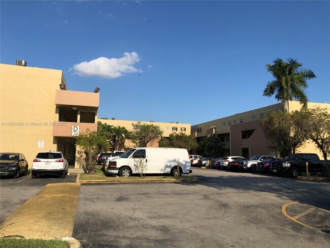 Building Photo - 40 NW 87th Ave