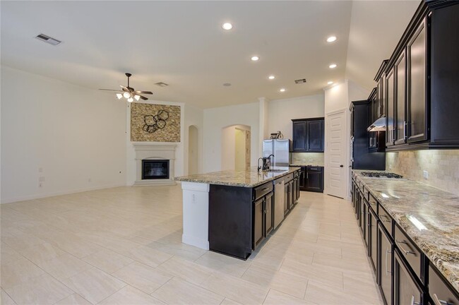 Building Photo - 25642 Luna Vista Dr