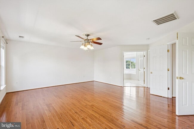 Building Photo - 44217 Navajo Dr