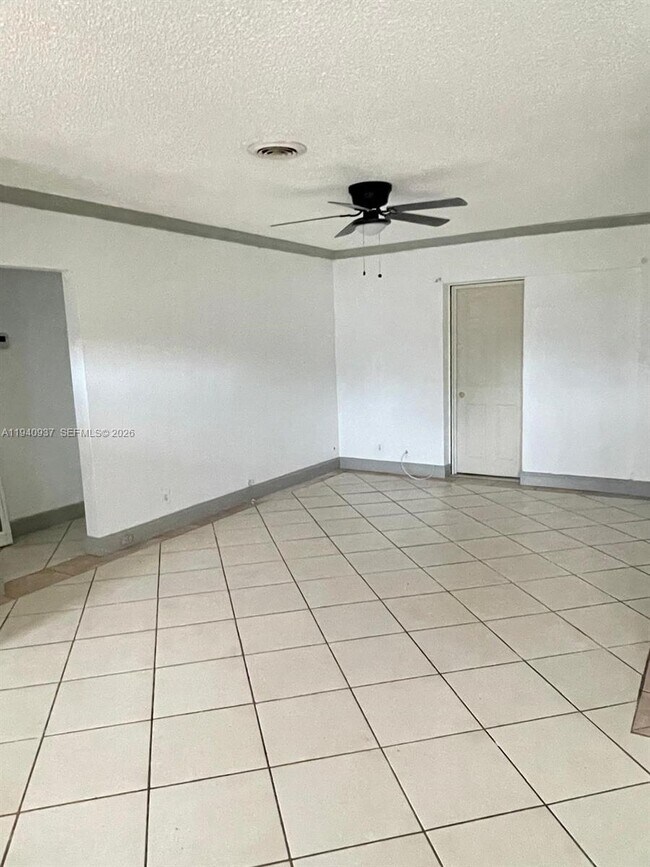 Building Photo - 6280 SW 8th Pl